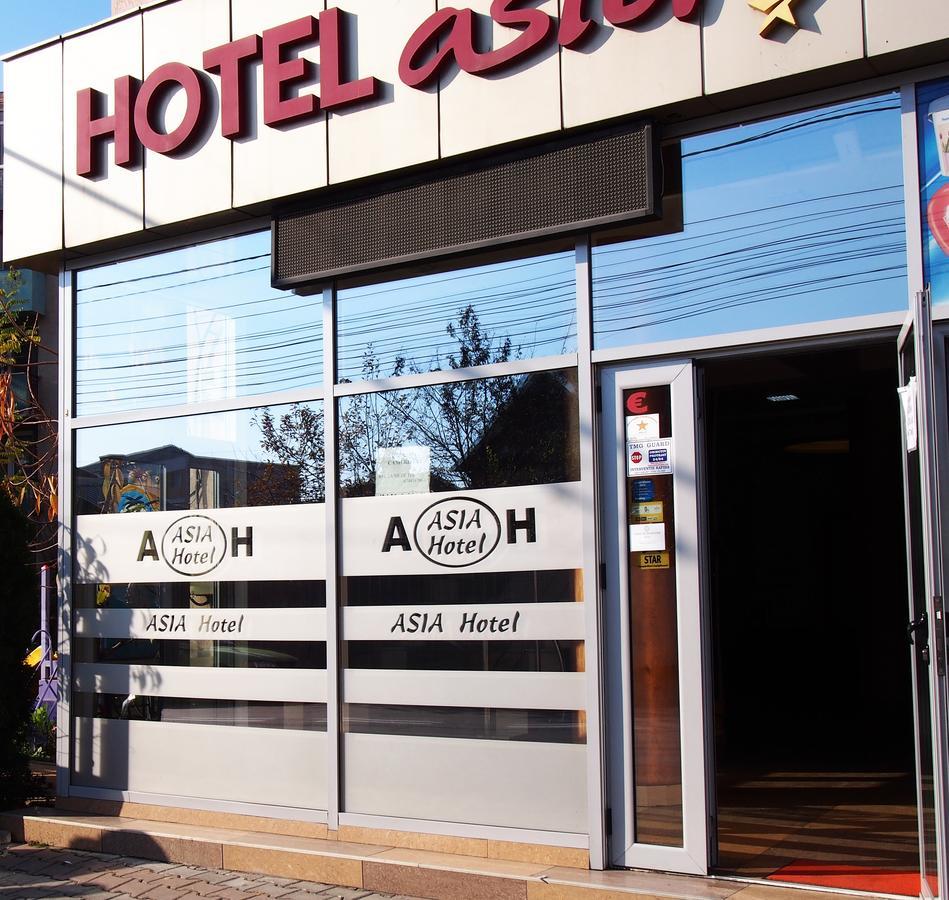 Asia Hotel Тиргу-Жіу Екстер'єр фото