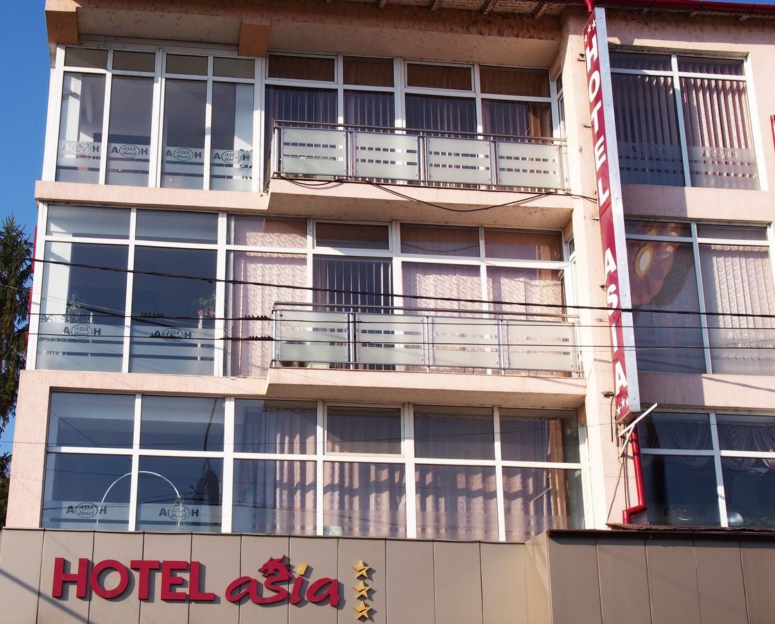 Asia Hotel Тиргу-Жіу Екстер'єр фото